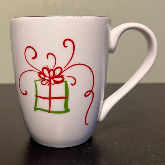 Set of 2 Vintage St. Nicholas Square ‘TIS THE SEASON Christmas Porcelain Mugs - Picture 3 of 9